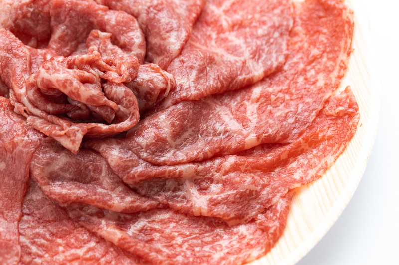 サシの入った牛肉